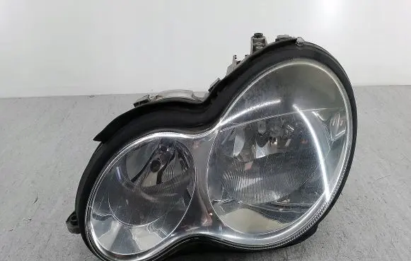 Mercedes-Benz C W203 Headlight/headlamp 1305235741