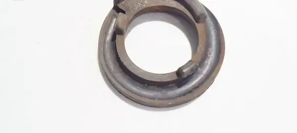 Toyota Avensis T270 Front coil spring rubber mount 4825705020 48257-05020