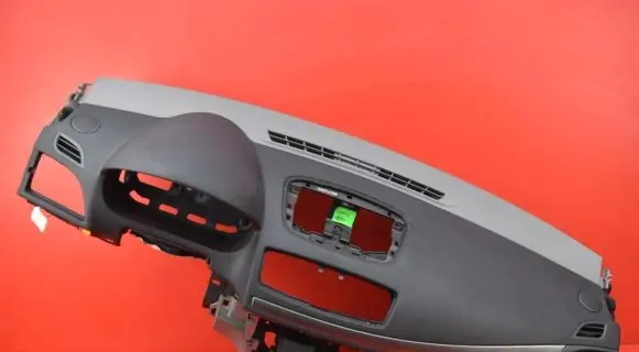 Renault Megane III Dashboard 681000020R