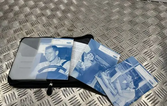 Ford Mondeo MK IV Owners service history hand book 
