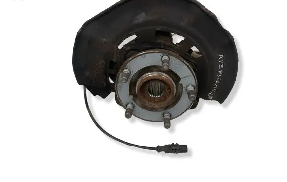 Toyota Avensis T270 Front wheel hub