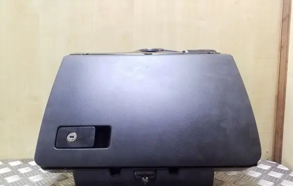 Volkswagen PASSAT CC Glove box set 3C2857097 3C2857101 3C2857114