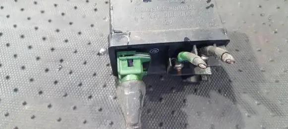 Glow plug pre-heat relay