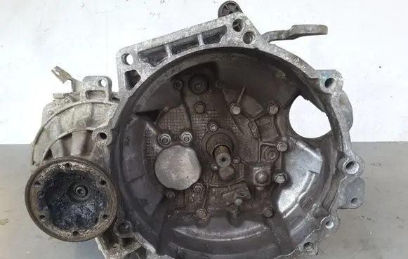 Skoda Yeti (5L) Manual 5 speed gearbox KJF221113 0A4301211B 0A4301107