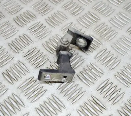 Audi A4 S4 B8 8K Rear door upper hinge 8K0831402B