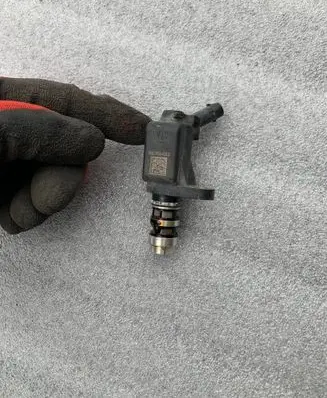 Seat Leon (5F) Oil pressure sensor 04E906455S