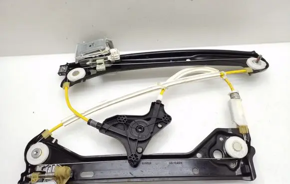 Mercedes-Benz CLA C117 X117 W117 Rear window lifting mechanism without motor 935670101