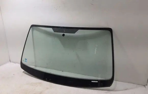 Volkswagen Amarok Front windscreen/windshield window 2HH845099