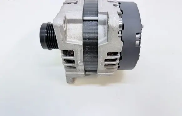 Mercedes-Benz CLA C117 X117 W117 Generator/alternator A0009061903