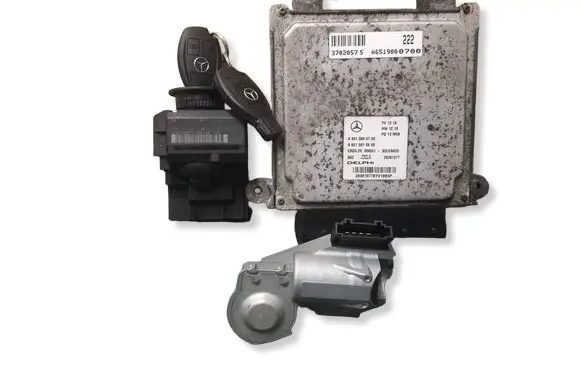 Mercedes-Benz Sprinter W906 Engine control unit/module A6519000700 A6519010600 28381077
