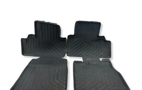 Honda CR-V Car floor mat set 08P13T1G600001 08R13T1G600002