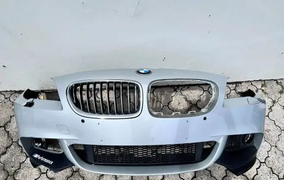 BMW 5 F10 F11 Front bumper 7813W04