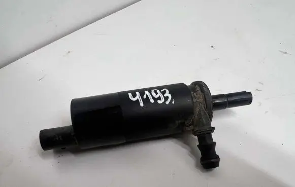 BMW 5 E60 E61 Headlight washer pump 8377613