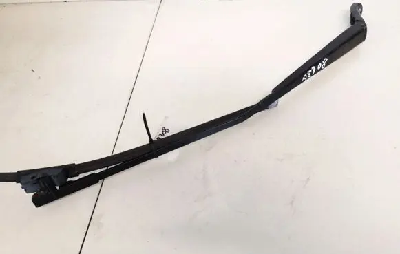 Peugeot 407 Front wiper blade arm