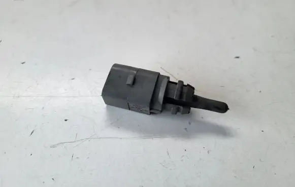 Volkswagen Tiguan Outside/external air temperature sensor 8Z0820535A