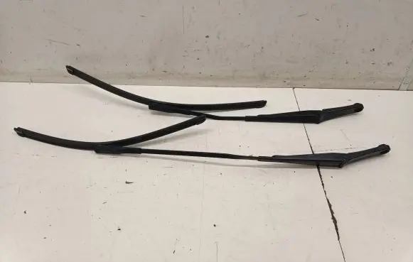 Audi A4 S4 B9 Windshield/front glass wiper blade 8W2955407 8W2955408