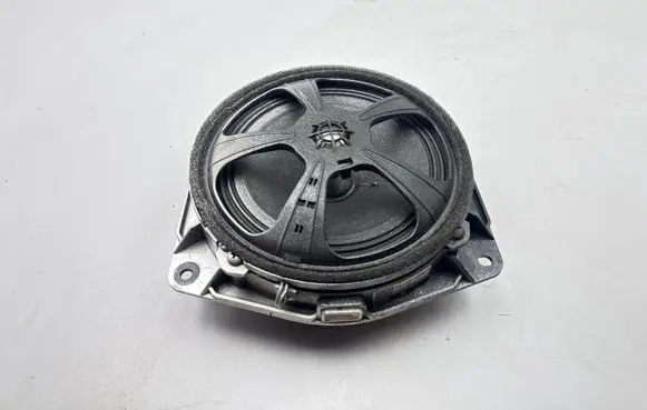 Lexus RX 330 - 350 - 400H Rear door speaker 861600W570 7177AB 18705F0052