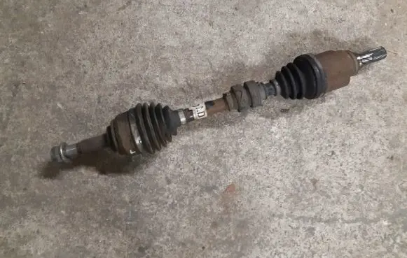 Nissan Note (E12) Front driveshaft