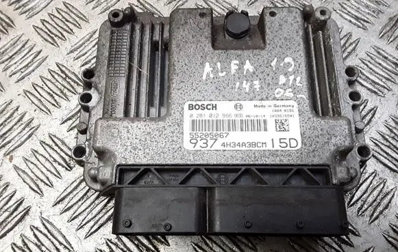 Alfa Romeo 147 Engine control unit/module 55205067