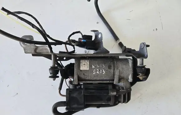 Mercedes-Benz E W213 Air suspension compressor/pump 443020019