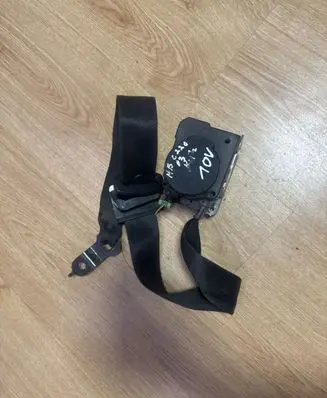 Mercedes-Benz C W203 Front seatbelt 2018680222 00064577