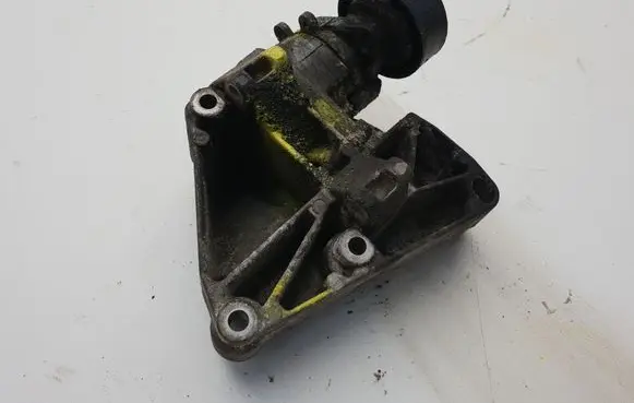 BMW 5 E39 A/C compressor mount bracket 7512556 64557512556