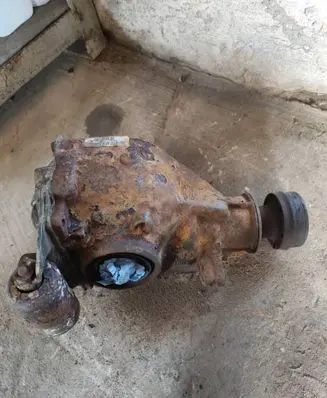 BMW 3 E46 Rear differential 1428887
