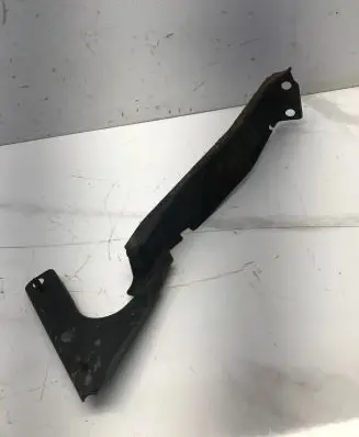 Audi A5 8T 8F Fender mounting bracket