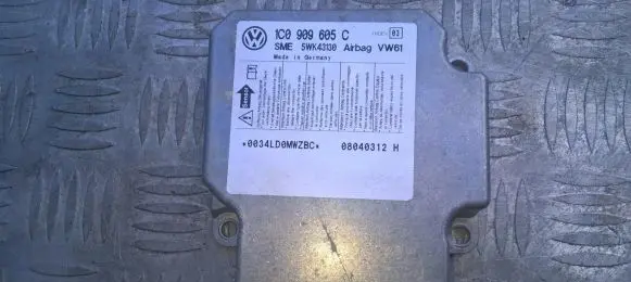 Volkswagen PASSAT B5.5 Airbag control unit/module 1C0909605C 5WK43130