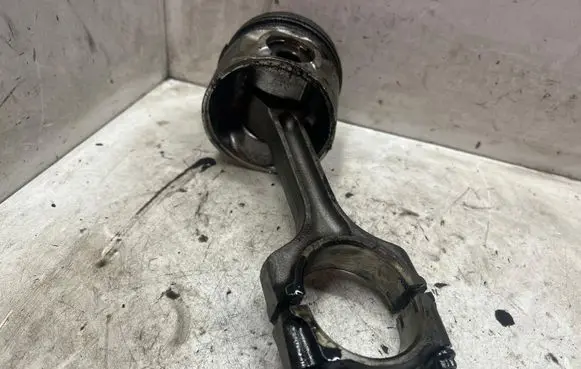 Honda Civic Piston with connecting rod RJL22RBD