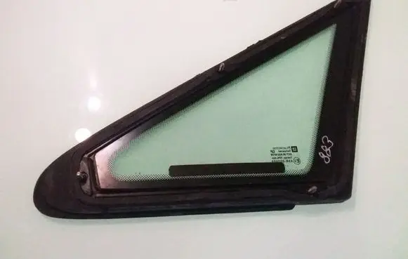 Opel Zafira A Front triangle window/glass E243R007022