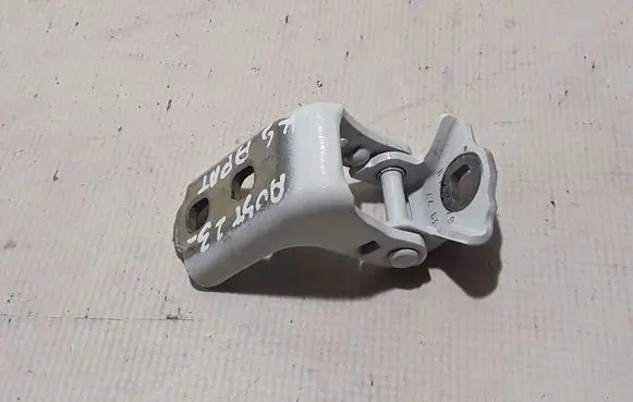 Renault Austral Rear door lower hinge 804002809R
