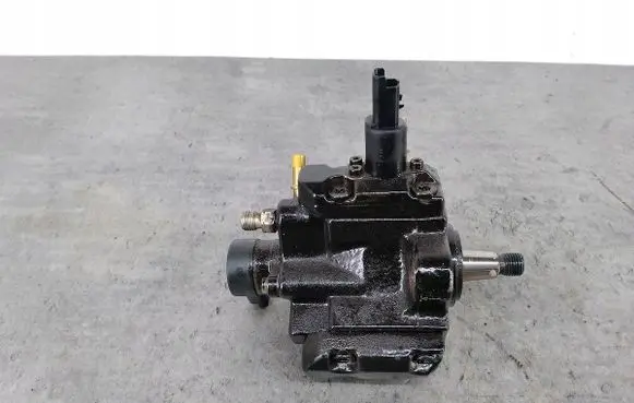 Peugeot 206 Fuel injection high pressure pump 0445010046BOSCH