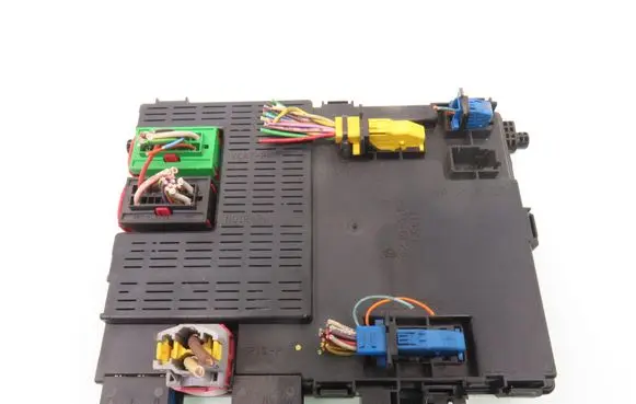 Peugeot 406 Central body control module 73008812 9649490580
