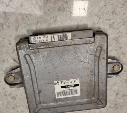 Toyota Prius (NHW20) Engine ECU kit and lock set 8998147130