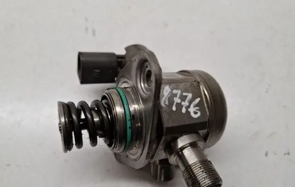 Mercedes-Benz S C217 Fuel injection high pressure pump 2780701101 A2780701101