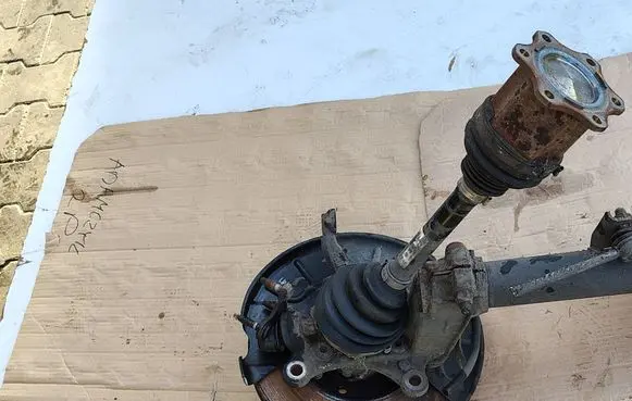 Volkswagen Caddy Front wheel hub spindle knuckle