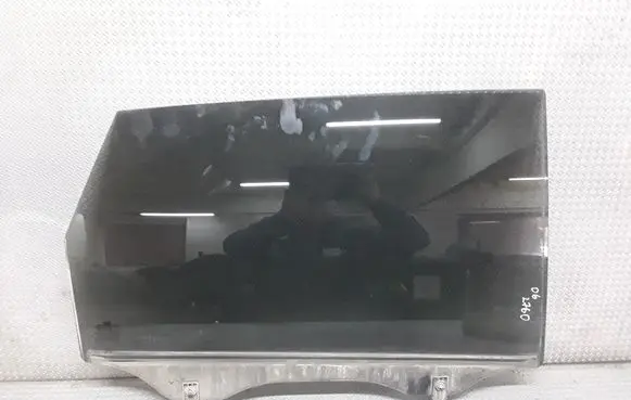Hyundai Tucson JM Rear door window glass
