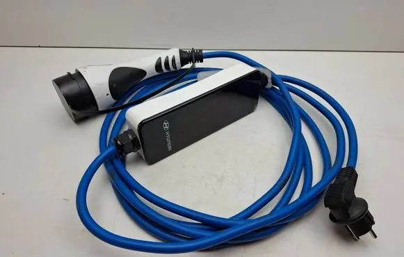 Hyundai Tucson TL Electric car charging cable 91670K4030