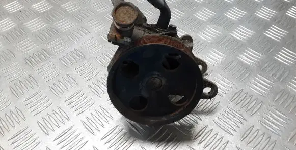 Nissan Navara D23 Power steering pump 4JA0B