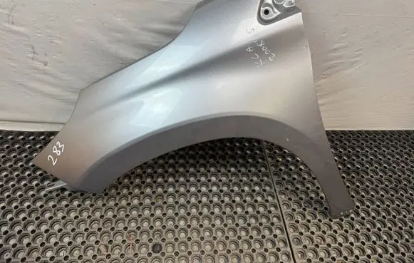 Peugeot 2008 I Fender