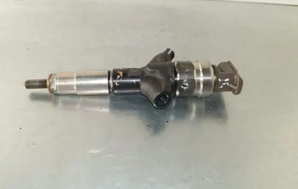Subaru Forester SH Fuel injector 16613AA020