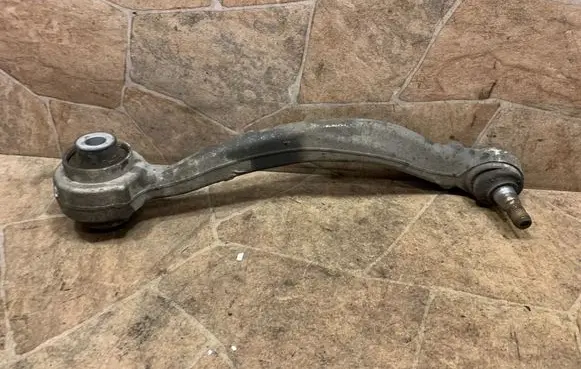 Mercedes-Benz C W204 Front lower control arm/wishbone 20446