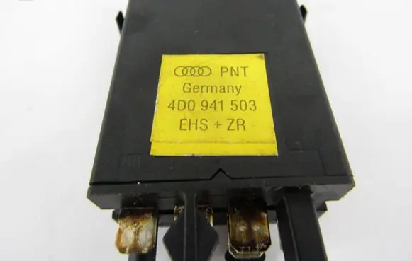 Audi A8 S8 D2 4D Windscreen/window heater switch 4D0941503