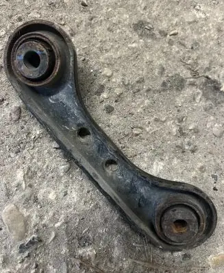 Honda CR-V Rear control arm