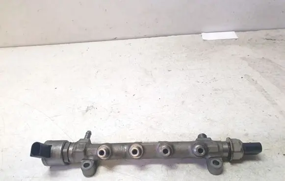 Audi A4 S4 B9 Fuel main line pipe 04L130764C