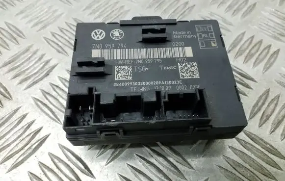 Volkswagen Sharan Door control unit/module 7N0959794 7N0959795