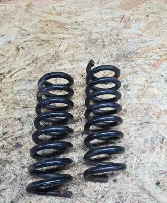 Mercedes-Benz E W211 Front coil spring 