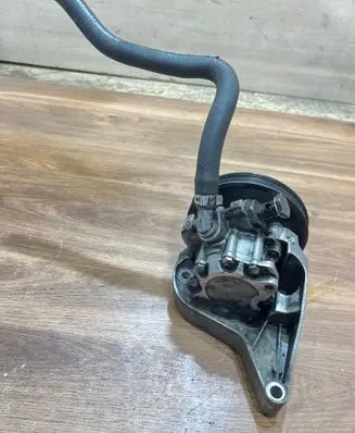 BMW 3 E90 E91 Power steering pump 7692974546