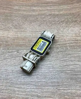 Mitsubishi Grandis Airbag deployment crash/impact sensor 8651A010
